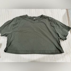 All your cropped T -shirt lululemon size 6